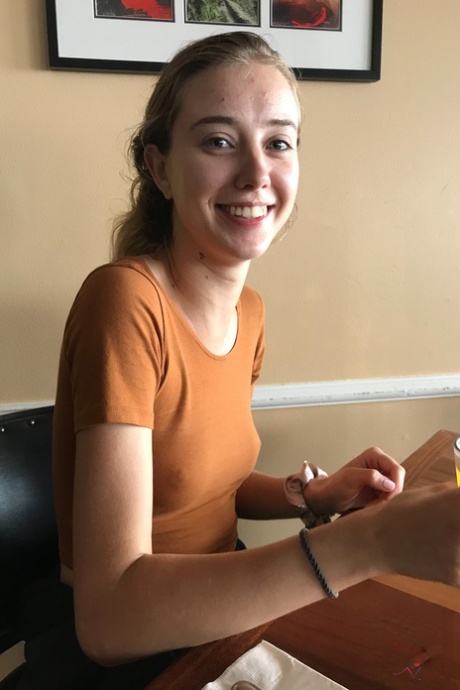 Skinny Amateur Porn Images XXX