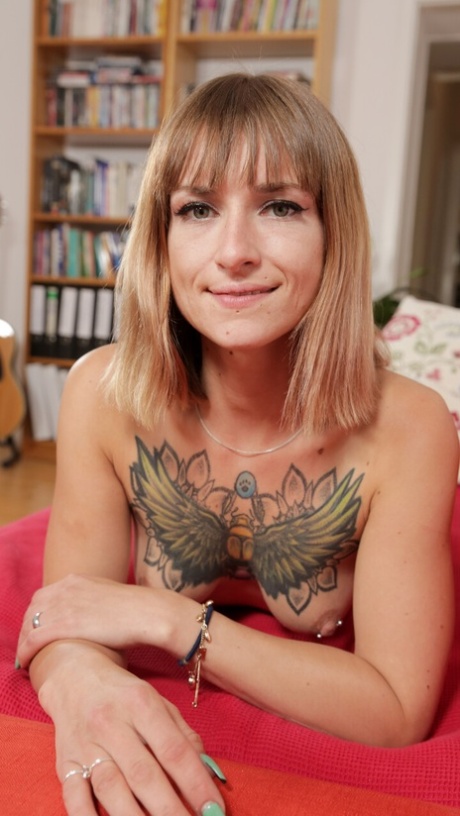 Ersties Nude Porn Pics